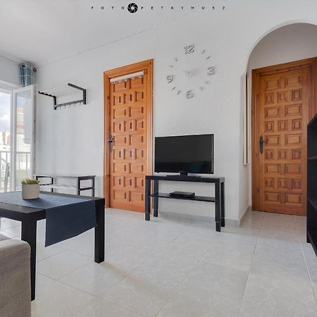 טורבייחה Apartment With Pool, Sea Views & Balcony Less Than 10Min Walk To La Mata Beach! מראה חיצוני תמונה