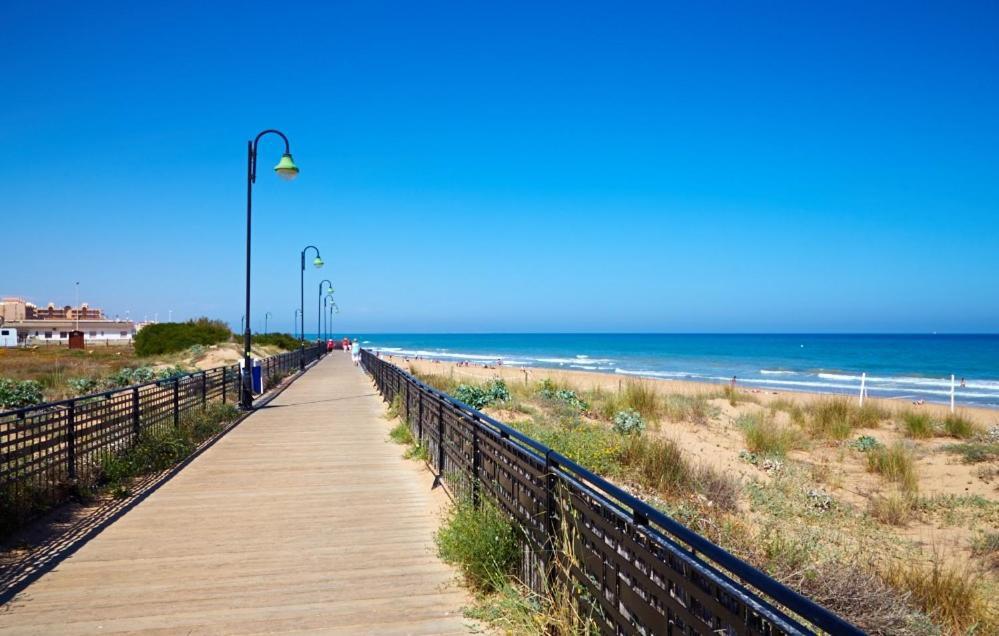 טורבייחה Apartment With Pool, Sea Views & Balcony Less Than 10Min Walk To La Mata Beach! מראה חיצוני תמונה