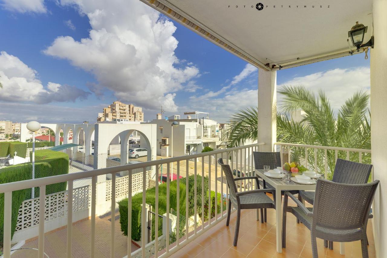 טורבייחה Apartment With Pool, Sea Views & Balcony Less Than 10Min Walk To La Mata Beach! מראה חיצוני תמונה