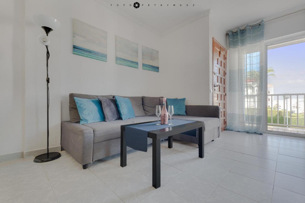 טורבייחה Apartment With Pool, Sea Views & Balcony Less Than 10Min Walk To La Mata Beach! מראה חיצוני תמונה